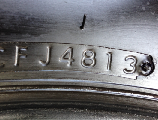 ยาง Bridgestone 265 65 17 ปี13 ดอกเต็ม ไม่มีปะ ใช้กันยาว ราคาไม่แพง