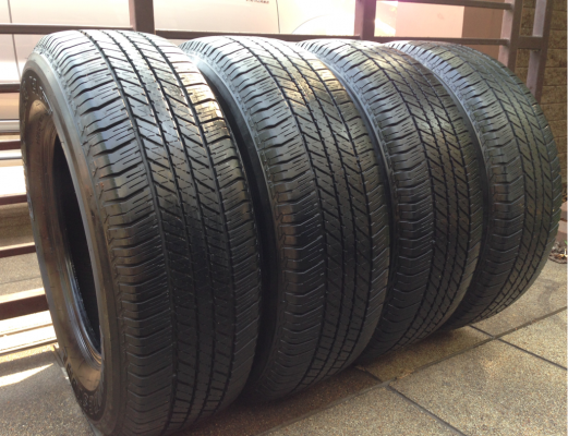 ยาง Bridgestone 265 65 17 ปี13 ดอกเต็ม ไม่มีปะ ใช้กันยาว ราคาไม่แพง