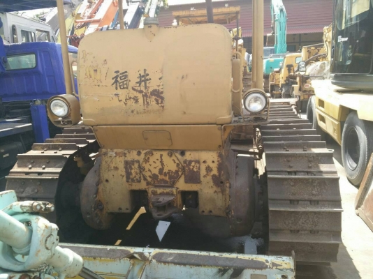 ขายรถแทรกเตอร์ D-5-D ตีนไก่ ใส่แผ่นตีนเป็ดได้ สภาพเก่านอก รถสวยครับ ขายไม่แพง