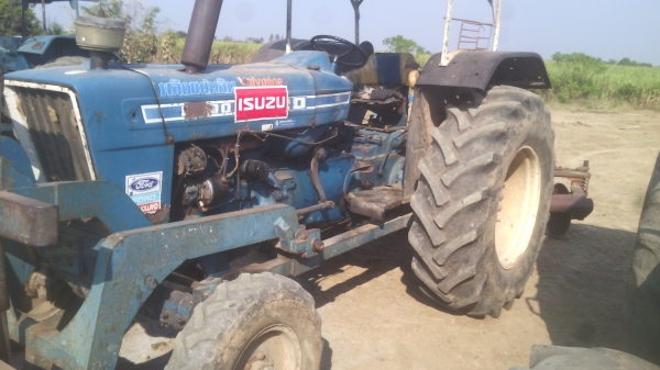 ขายรถไถFORD รุ่น6600 ที3  สวยเดิมพร้อมใช้งานเอกสารเล่มทะเบียน