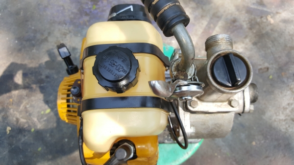 ปั้มน้ำโรบิน 1 x 1 นิ้ว ปั้มน้ำโรบิน 1 x 1 นิ้ว