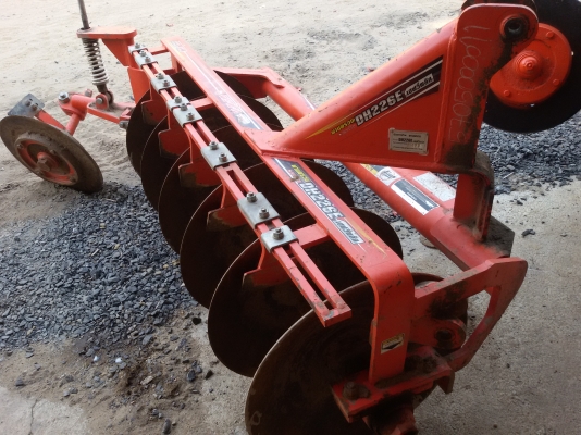 ปัญญาแทรคเตอร์..จัดมาให้ครับ ด่วน!!!คูโบต้า L3608SP ทำงาน446ชม. พร้อมใบมีดคานบนSD160 พร้อมผาน6 ตราช้าง22&times;6รถไร่สีเดิมๆ จัดส่ง อ.สวรรคโลก