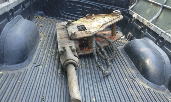 หัวกระแทก เบรคเกอรื จัดขึ้นรถเตรียมไปส่งให้ลูกค้าที่ขนส่งปทุมวันครับ