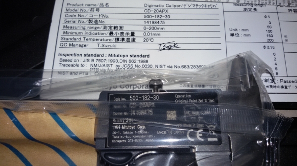 เวอร์เนีย MITUTOYO รุ่น 500-182-30 ขนาด 200 มิล ของแท้ครับปรับราคาเหลือ 3500 ครับ