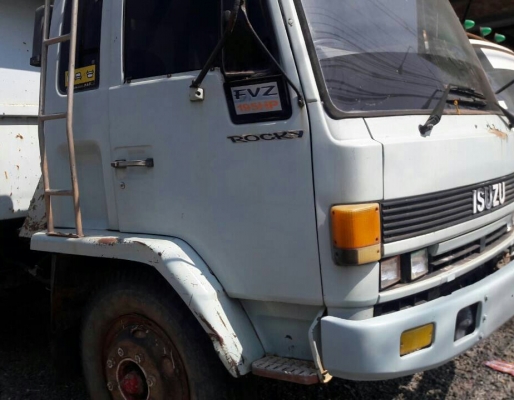 หกล้อ อีซูซุ ร็อค FSR11H165ดั้ม5คิว พ.เวอร์ ยาง900 สภาพดีสวยเดิมๆพร้อมใช้ ทะเบียนพร้อมโอน