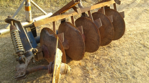 ขายตามสภาพพาน5ใบ19นิ้วตราดอกบัว ขายตามสภาพพาน5ใบ19นิ้วตราดอกบัว