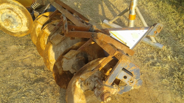 ขายตามสภาพพาน5ใบ19นิ้วตราดอกบัว ขายตามสภาพพาน5ใบ19นิ้วตราดอกบัว