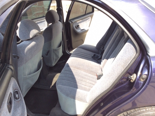 ขายรถ ฮุนได โซนาต้า ปี95 เครื่องหัวฉีด 2.0 เกียร์ออโต้ ติดแก๊สLPG ใช้ได้ 2ระบบ ไฟฟ้าทั้งคัน ภายในสวยมากสะอาดเบาะปรับไฟฟ้า แอร์หนาววิทยุCDพร้อม เบรคabs ตัวถังสวยเดิมไม่มีชน สีเงาสวยบางเดิมทั้งคัน แม็ก15" รถขับดีนิ่มนวลมาก ภาษี59 ขายถูกครับ