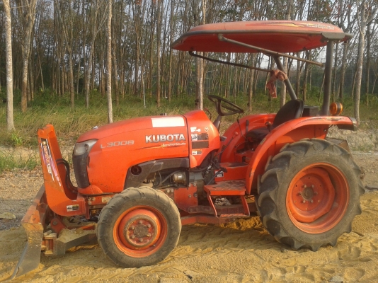 KUBOTA L3008