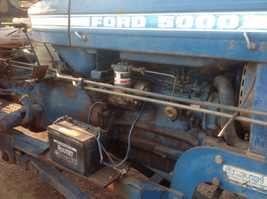 ขาย FORD 77 เครื่องT5 สภาพดี พร้อมใช้ มีใบดันหน้า ผาน7