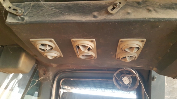 ขายรถแบคโฮ KOMATSU WA320-H ระบบการทำงานสมบูรณ์ เกียร์ใช้งานได้ครบ แอร์เย็น สีเดิมๆจากนอก ราคา.1350000 สนใจรีบจองด่วน ขายรถแบคโฮ KOMATSU WA320-H ระบบการทำงานสมบูรณ์ เกียร์ใช้งานได้ครบ แอร์เย็น สีเดิมๆจากนอก ราคา.1350000 สนใจรีบจองด่วน