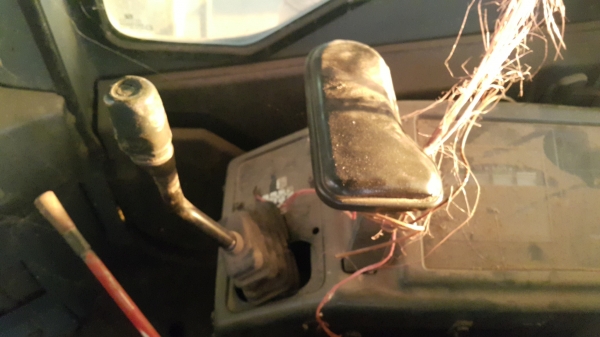 ขายรถแบคโฮ KOMATSU WA320-H ระบบการทำงานสมบูรณ์ เกียร์ใช้งานได้ครบ แอร์เย็น สีเดิมๆจากนอก ราคา.1350000 สนใจรีบจองด่วน ขายรถแบคโฮ KOMATSU WA320-H ระบบการทำงานสมบูรณ์ เกียร์ใช้งานได้ครบ แอร์เย็น สีเดิมๆจากนอก ราคา.1350000 สนใจรีบจองด่วน