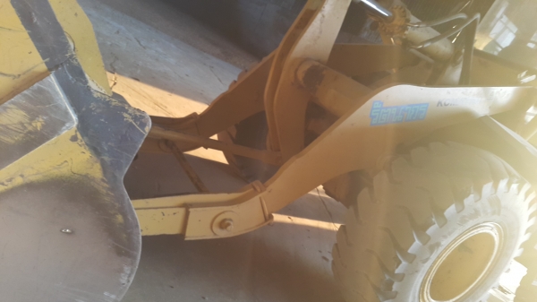 ขายรถแบคโฮ KOMATSU WA320-H ระบบการทำงานสมบูรณ์ เกียร์ใช้งานได้ครบ แอร์เย็น สีเดิมๆจากนอก ราคา.1350000 สนใจรีบจองด่วน ขายรถแบคโฮ KOMATSU WA320-H ระบบการทำงานสมบูรณ์ เกียร์ใช้งานได้ครบ แอร์เย็น สีเดิมๆจากนอก ราคา.1350000 สนใจรีบจองด่วน