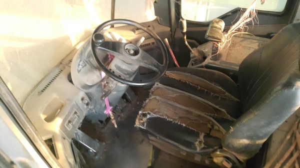 ขายรถแบคโฮ KOMATSU WA320-H ระบบการทำงานสมบูรณ์ เกียร์ใช้งานได้ครบ แอร์เย็น สีเดิมๆจากนอก ราคา.1350000 สนใจรีบจองด่วน ขายรถแบคโฮ KOMATSU WA320-H ระบบการทำงานสมบูรณ์ เกียร์ใช้งานได้ครบ แอร์เย็น สีเดิมๆจากนอก ราคา.1350000 สนใจรีบจองด่วน