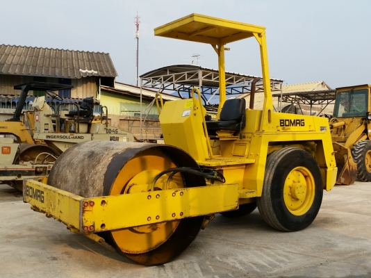 ขายรถบด 5.5 ตัน BOMAG BW172AD นำเข้าจาก USA แท้ 100\% สภาพสวย ไม่เคยใช้งานในไทย
