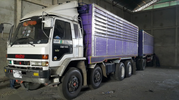 ขายรถพ่วง 20 ล้อ แม่-ลูก กระบะเนียมคอกเกษตรดั้ม อู่.พนัส ISUZU 240 วางเครื่อง.270 เกียร์อีตั้น ช่วงล้าง ZM-10 ราคา.1350000 สนใจรีบจองด่วน