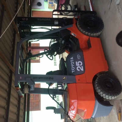 ขายรถฟอร์คลิฟท์ TOYOTA. 7FG25 เกียร์ออโต้ งาสไลด์ เสา 3 เมตร ขายรถฟอร์คลิฟท์ TOYOTA. 7FG25 เกียร์ออโต้ งาสไลด์ เสา 3 เมตร