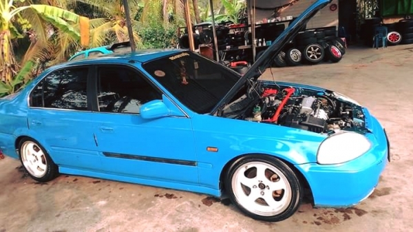 ขายตาโตซิ่งๆ