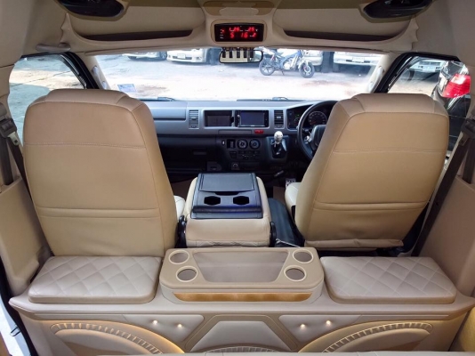 โทร 0922726669 ตันหยงรถตู้เบสฝั่งธน ขายรถตู้ดีเซลล์ 2008 แต่งวีไอพี