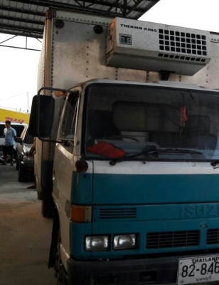 หกล้อ อีซูซุ NPR115 บรรทุกตู้เย็น ยาว5ม สภาพดีสวยเดิมๆพร้อมวิ่งงาน ราคา 325,000บ ครับ