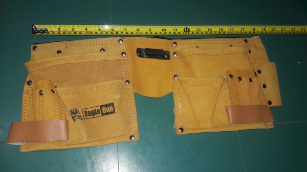 ขายกระเป๋าหนังเครื่องมือช่างKing Eagle Made in Taiwan.