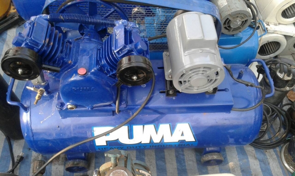 ปั้มลมพูมา 2 หัวมอเตอร์ 1 แรง