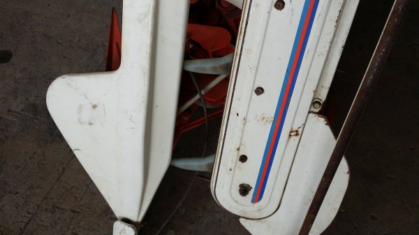 รถเกี่ยวข้าวเดินตามแบบมัดข้าวในตัว KUBOTA  รุ่น RB25DE เก่าญี่ปุ่น เกี่ยวมัด 1 แถว 1 ล้อ เครื่งยนต์ขนาด 3 แรง