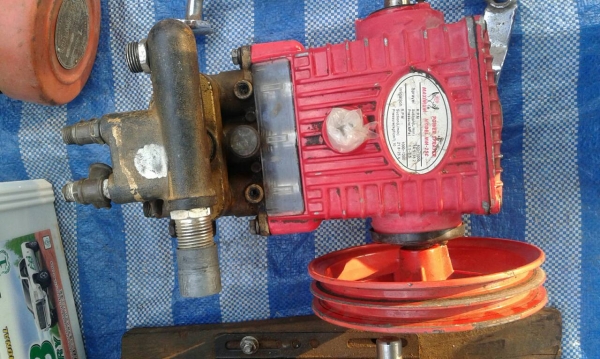 เครื่องฉีดยา 1 สูบตราเพชร เครื่องฉีดยา 1 สูบตราเพชร