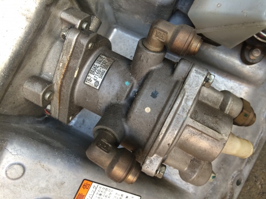 ขายชุดเบรคและคลัช hino mega