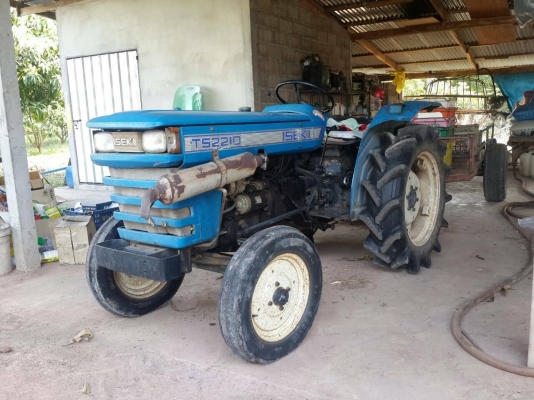 ขายรถไถ อิเซกิ 1 เพลา. 22 แรง  อุปกรณ์ 2 ชิ้น ผาน5 กับขลุบ เครื่องเกียร์ ดีพร้อมใช้ ราคาโทรมาคุยกันได้ครับ