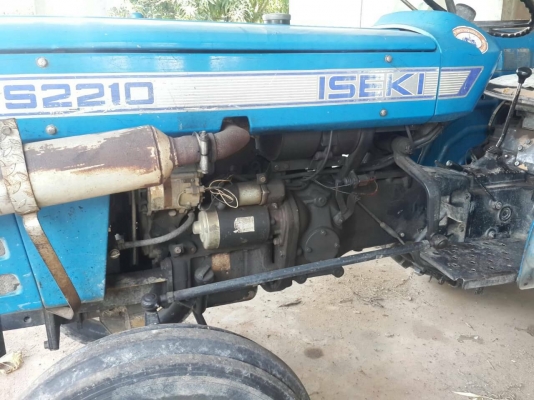 ขายรถไถ อิเซกิ 1 เพลา. 22 แรง  อุปกรณ์ 2 ชิ้น ผาน5 กับขลุบ เครื่องเกียร์ ดีพร้อมใช้ ราคาโทรมาคุยกันได้ครับ