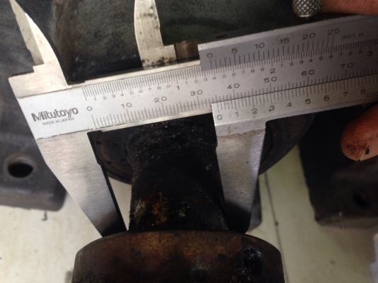 ( เหลือ 2 ตัวครับ )ขายมอเตอร์เกียร์ Sew eurodrive 1.5HP. 380V อัตราทด 1:37 เพลาออกประมาณ 38รอบต่อนาที สภาพสวยเดิมๆ วิ่งนิ่ม พร้อมใช้งาน มี 6ตัวครับ