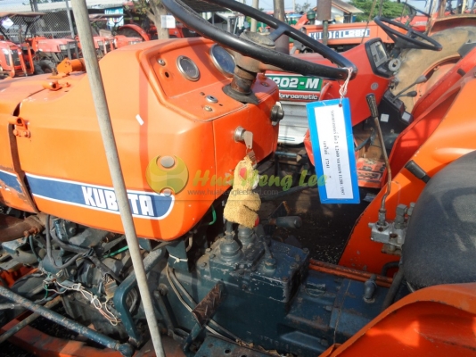 L2600 พร้อมใบมีดดันหน้า