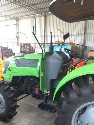 ขายแทรกเตอร์ 38 แรงม้าและ 48 แรงม้า