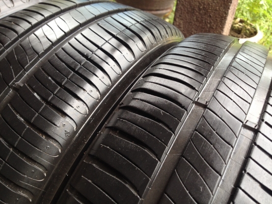 ยางMICHELIN รุ่น ENERGY xm2 .175 65R15 ปี2014 สภาพสวยมากๆไร้ที่ติ