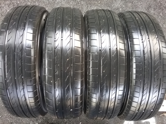 ยางYOKOHAMA 175 65R15 ปี2014 สภาพสวยมากๆดอกเยอะมากๆไม่มีปะ
