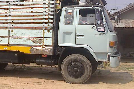 **535,000 บ.ต่อรอง/// 10ล้อล่อง ISUZU ROCKY-175 ประกอบ 6BG1-175ฝาส้ม คัสซีจัมโบ้ เพลาเดียว พาวเวอร์/ทริฟฟี่ ครบ **ขาย ISUZU ROCKY-175 ประกอบ 10ล้อเพลาเดียว ล่อง/ไม่ดั้ม สภาพพร้อมใช้งาน เล่มทะเบียนครบ ISUZU ROCKY /จัมโบ้ (คัสซี3344xxx) เครื่อง/เกียร์ ROCKY **535,000 บ.ต่อรอง/// 10ล้อล่อง ISUZU ROCKY-175 ประกอบ 6BG1-175ฝาส้ม คัสซีจัมโบ้ เพลาเดียว พาวเวอร์/ทริฟฟี่ ครบ **ขาย ISUZU ROCKY-175 ประกอบ 10ล้อเพลาเดียว ล่อง/ไม่ดั้ม สภาพพร้อมใช้งาน เล่มทะเบียนครบ ISUZU ROCKY /จัมโบ้ (คัสซี3344xxx) เครื่อง/เกียร์ ROCKY