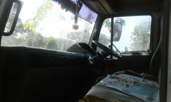 ขายราคา 475,000บ หกล้อ ฮีโน่ FB4J145ปี45ช่วงยาว4.30ม(ช่วงล้อต่อดั้ม) สภาพดีเดิมๆสวยพร้อมใช้ ทะเบียนพร้อมโอน