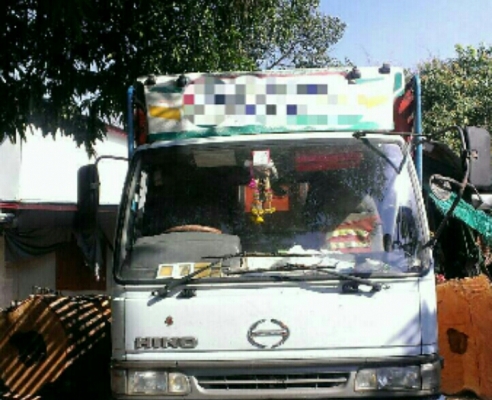 ขายราคา 475,000บ หกล้อ ฮีโน่ FB4J145ปี45ช่วงยาว4.30ม(ช่วงล้อต่อดั้ม) สภาพดีเดิมๆสวยพร้อมใช้ ทะเบียนพร้อมโอน