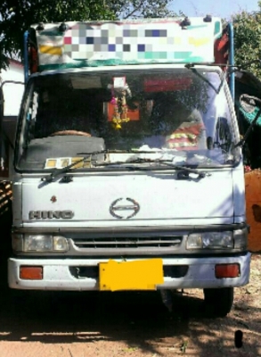 ขายราคา 475,000บ หกล้อ ฮีโน่ FB4J145ปี45ช่วงยาว4.30ม(ช่วงล้อต่อดั้ม) สภาพดีเดิมๆสวยพร้อมใช้ ทะเบียนพร้อมโอน