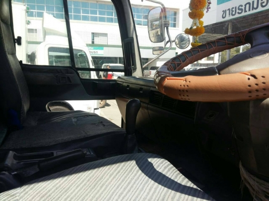 รถหกล้อ hino FC4J รถห้างแท้ ยาว 5.50 เบรกจิฟฟี่ เครื่องดีแอร์เย็น ทะเบียนไม่ขาด เอกสารพร้อมโอน