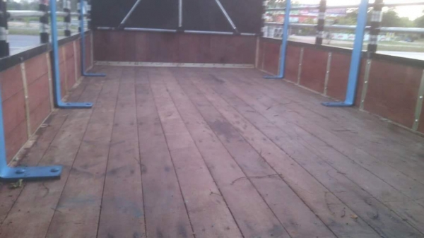 ขายรถ6ล้อ NPR130แรง ปี49 ยาว5เมตร สภาพพร้อมใช้งาน เอกสารพร้อมโอน สนใจโทร 090-8588220คุณนะ 093-3258446คุณบิว หรือเข้าดูสินค้าอื่นๆได้ที่ www.truck.in.th/498 หรือเพจFacebook ณรงค์ ซื้อขายรถมือสอง (เว็บไซต์ส่วนตัว) หรือFacebook คุณนะ รถบรรทุก