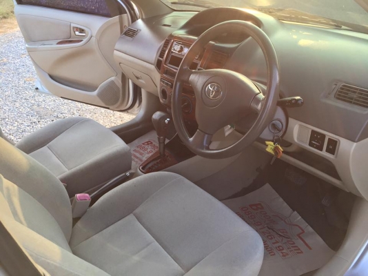 ขาย VIOS 1.5 ตัว E ปี 2004 เกียร์ ออโต้ ภายในลายไม้ พวงมาลัยเพาเวอร์ แอร์เย็น  ต้องการดูรถเพิ่มเติม ทาง Facebook พิมพิ์คำว่า เต็นท์วังน้ำเขียว ได้เลยครับ