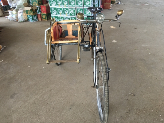 ขายจักรยานพ่วงโบราณ