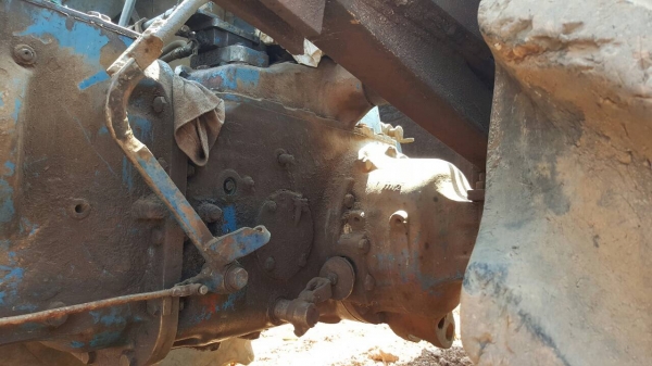 ขาย รถคีบอ้อยพร้อมใช้งาน รถไถ FORD 6600 เสื้อลาย ติดคีบกลกิจขาคู่ เอกสารเล่มทะเบียนครบ ราคาต่อรองได้ครับ ขาย รถคีบอ้อยพร้อมใช้งาน รถไถ FORD 6600 เสื้อลาย ติดคีบกลกิจขาคู่ เอกสารเล่มทะเบียนครบ ราคาต่อรองได้ครับ