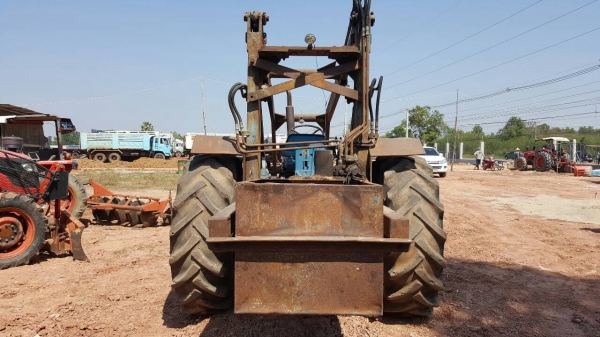 ขาย รถคีบอ้อยพร้อมใช้งาน รถไถ FORD 6600 เสื้อลาย ติดคีบกลกิจขาคู่ เอกสารเล่มทะเบียนครบ ราคาต่อรองได้ครับ ขาย รถคีบอ้อยพร้อมใช้งาน รถไถ FORD 6600 เสื้อลาย ติดคีบกลกิจขาคู่ เอกสารเล่มทะเบียนครบ ราคาต่อรองได้ครับ