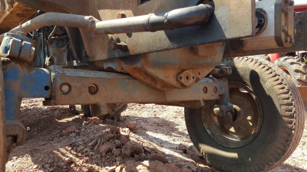 ขาย รถคีบอ้อยพร้อมใช้งาน รถไถ FORD 6600 เสื้อลาย ติดคีบกลกิจขาคู่ เอกสารเล่มทะเบียนครบ ราคาต่อรองได้ครับ ขาย รถคีบอ้อยพร้อมใช้งาน รถไถ FORD 6600 เสื้อลาย ติดคีบกลกิจขาคู่ เอกสารเล่มทะเบียนครบ ราคาต่อรองได้ครับ