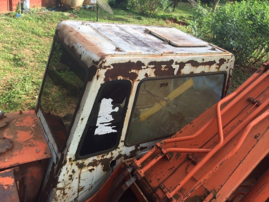 ขายแบคโฮ DAEWOO EXCA DH220LC พร้อมใช้งาน สนใจโทร 081-970-1072