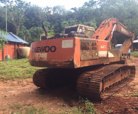 ขายแบคโฮ DAEWOO EXCA DH220LC พร้อมใช้งาน สนใจโทร 081-970-1072