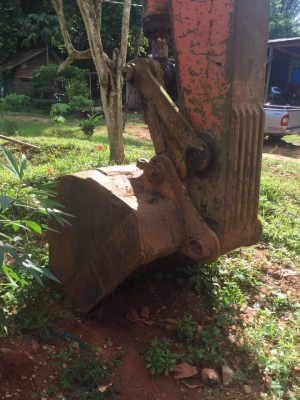 ขายแบคโฮ DAEWOO EXCA DH220LC พร้อมใช้งาน สนใจโทร 081-970-1072